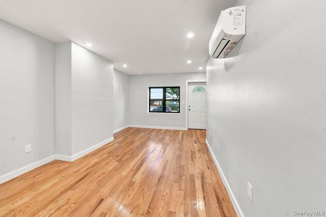 1978 Needham, Bronx, NY 10466
