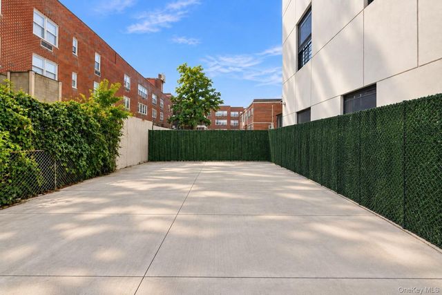 1978 Needham, Bronx, NY 10466