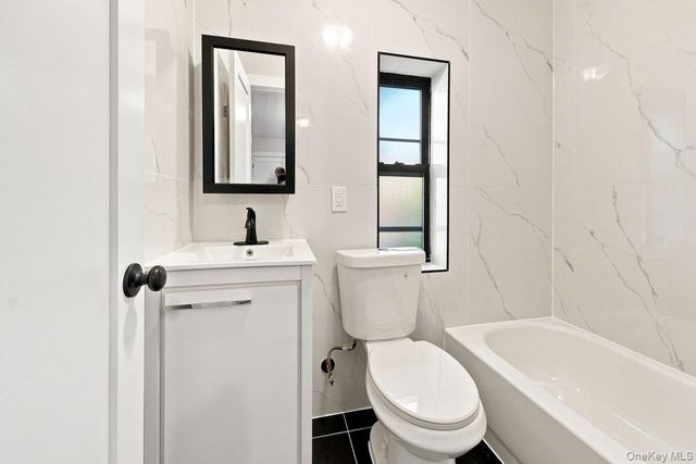 1978 Needham, Bronx, NY 10466
