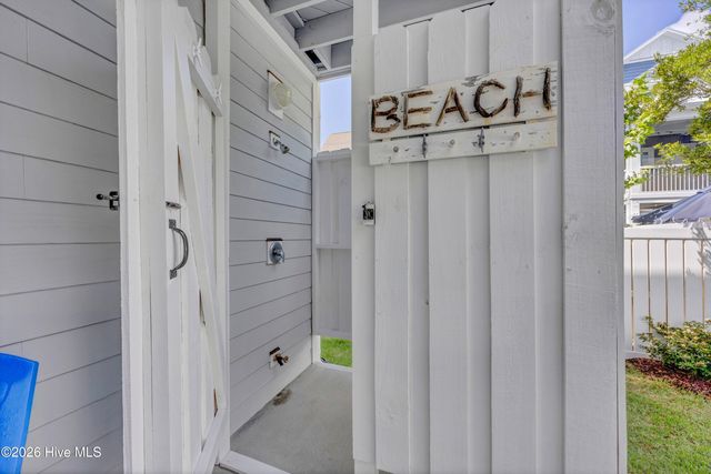 1605 Spot Lane, Carolina Beach, NC 28428
