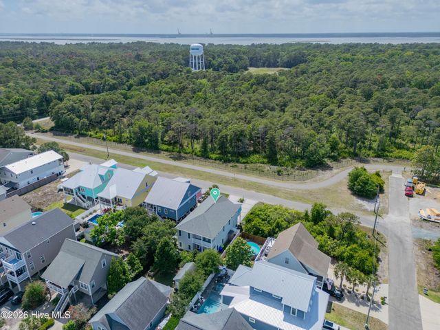 1605 Spot Lane, Carolina Beach, NC 28428