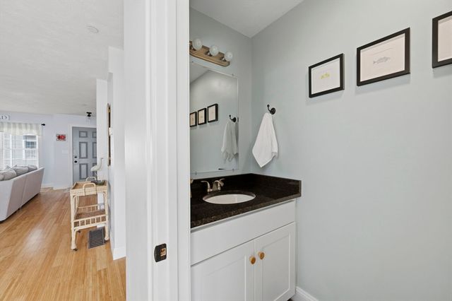 32 Great Cedar 32, Hanson, MA 02341