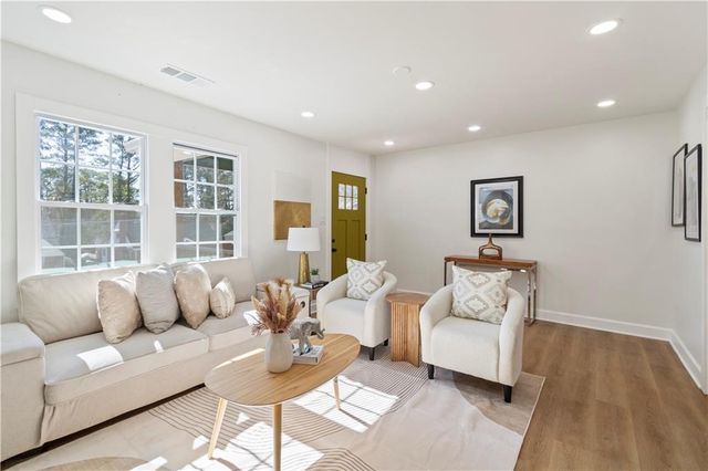 1673 Altadena SW Place, Atlanta, GA 30311