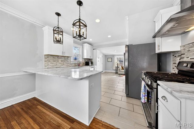 324 Stark Court, Webster Groves, MO 63119