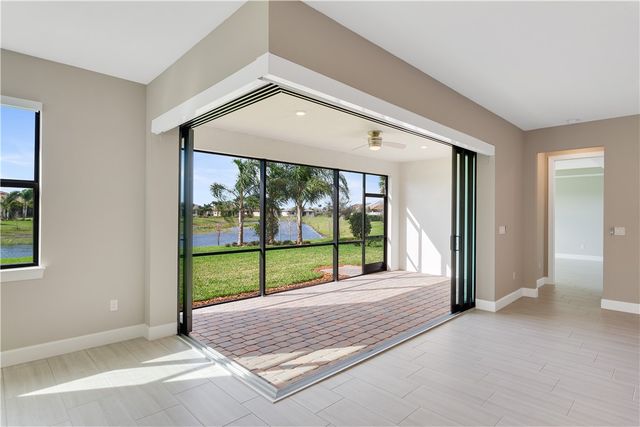 4088 Basket Oak Circle, Vero Beach, FL 32967
