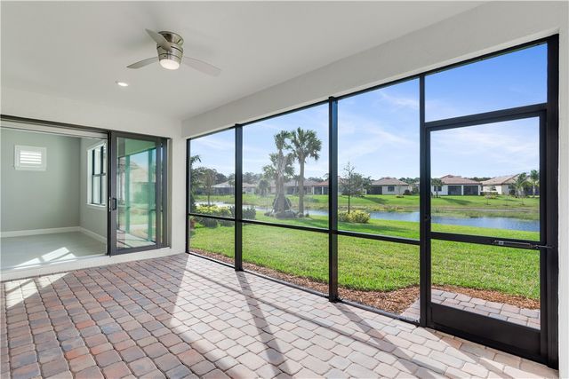4088 Basket Oak Circle, Vero Beach, FL 32967