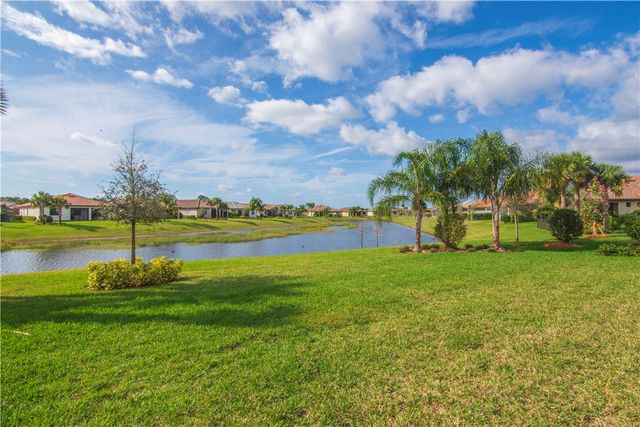 4088 Basket Oak Circle, Vero Beach, FL 32967