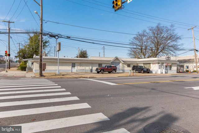 4999 LINDEN AVE, Philadelphia, PA 19114