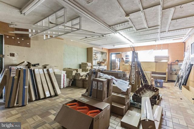 4999 LINDEN AVE, Philadelphia, PA 19114