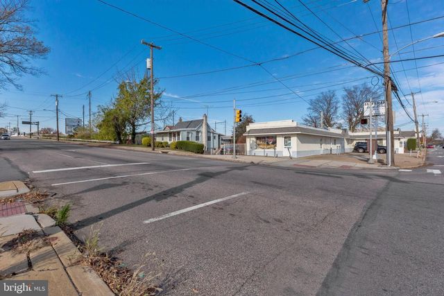 4999 LINDEN AVE, Philadelphia, PA 19114