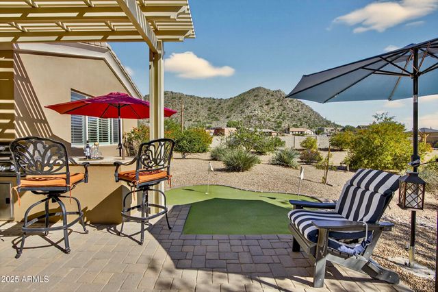 1913 W LAURIE Lane, San Tan Valley, AZ 85144