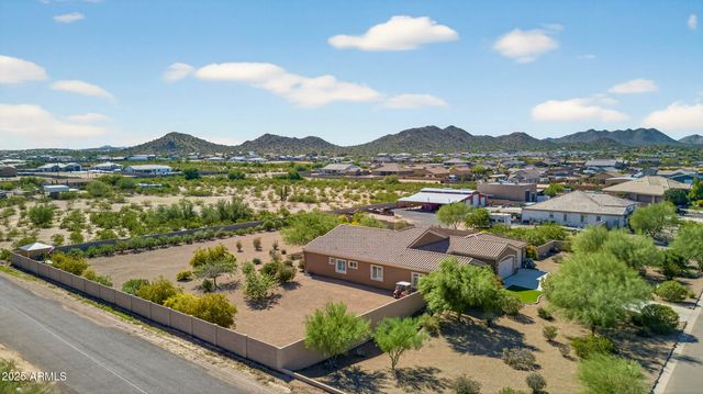 1913 W LAURIE Lane, San Tan Valley, AZ 85144