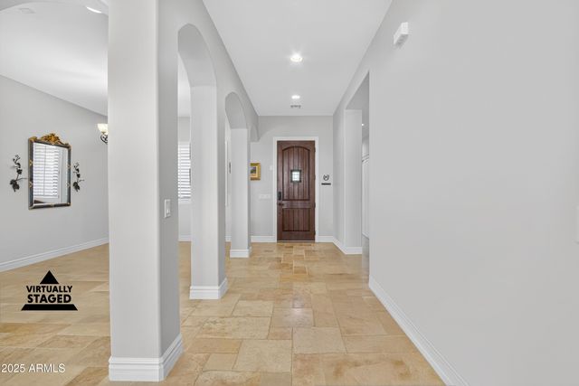 1913 W LAURIE Lane, San Tan Valley, AZ 85144