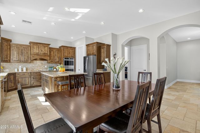 1913 W LAURIE Lane, San Tan Valley, AZ 85144