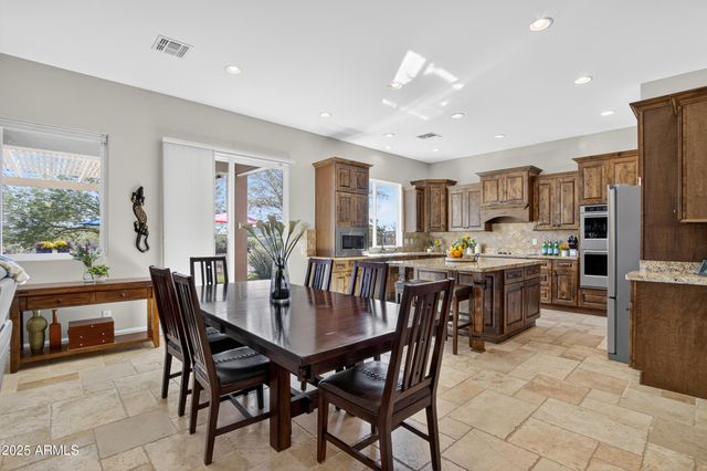 1913 W LAURIE Lane, San Tan Valley, AZ 85144