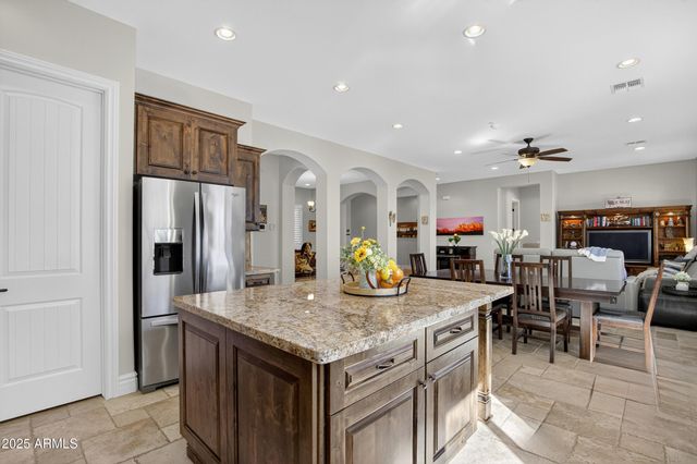 1913 W LAURIE Lane, San Tan Valley, AZ 85144