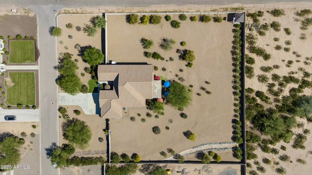 1913 W LAURIE Lane, San Tan Valley, AZ 85144