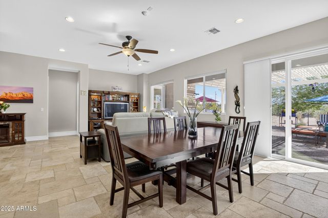 1913 W LAURIE Lane, San Tan Valley, AZ 85144