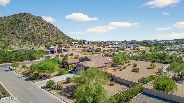 1913 W LAURIE Lane, San Tan Valley, AZ 85144