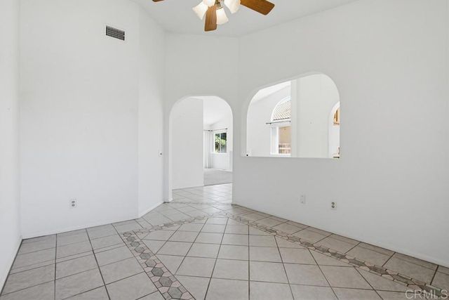 2194 Luz Way, Oceanside, CA 92056