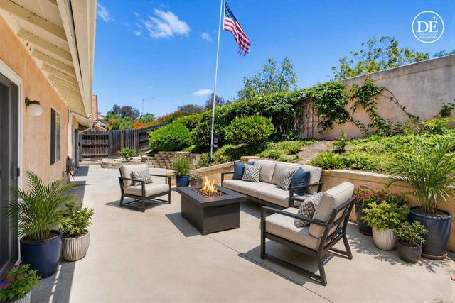 2194 Luz Way, Oceanside, CA 92056