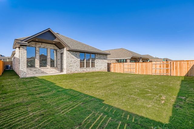 138 Prickly Poppy LOOP, Kyle, TX 78640