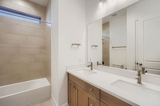 138 Prickly Poppy LOOP, Kyle, TX 78640