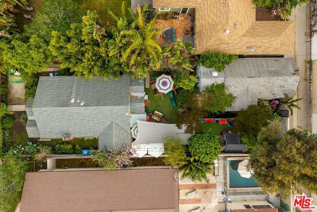 2206 Walnut Avenue, Venice, CA 90291