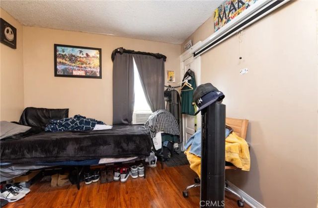 2006 12th, Los Angeles, CA 90006