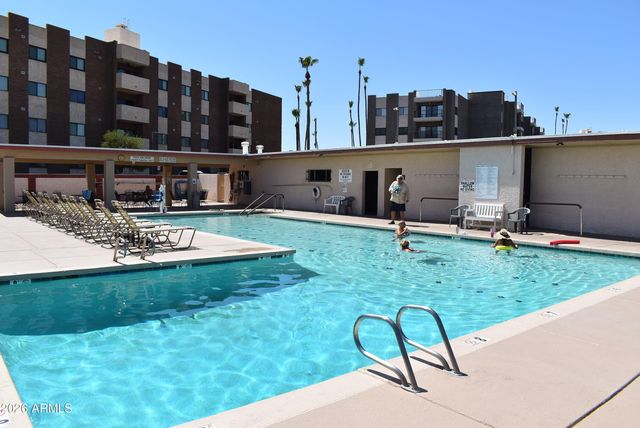 515 S PARKCREST -- 533, Mesa, AZ 85206
