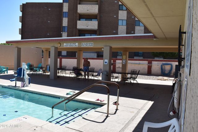 515 S PARKCREST -- 533, Mesa, AZ 85206
