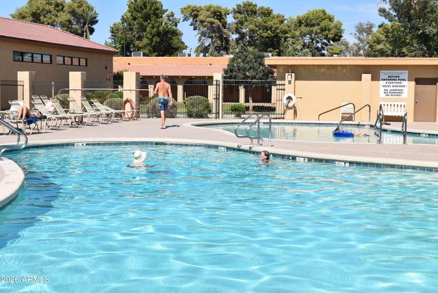 515 S PARKCREST -- 533, Mesa, AZ 85206