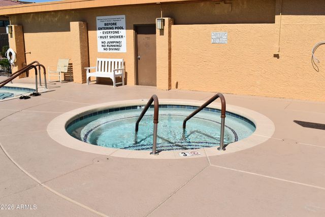 515 S PARKCREST -- 533, Mesa, AZ 85206