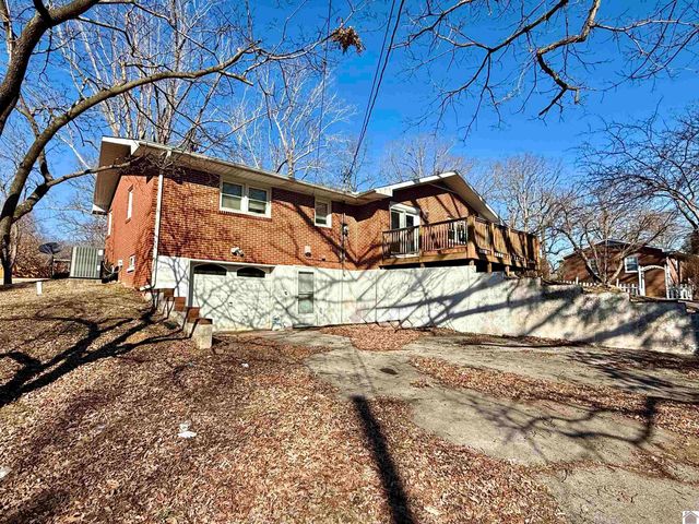 99 Deepwood Dr, Cadiz, KY 42211