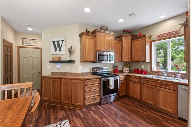 837 Boldt Street, Chaska, MN 55318