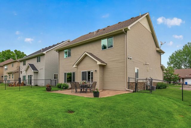837 Boldt Street, Chaska, MN 55318