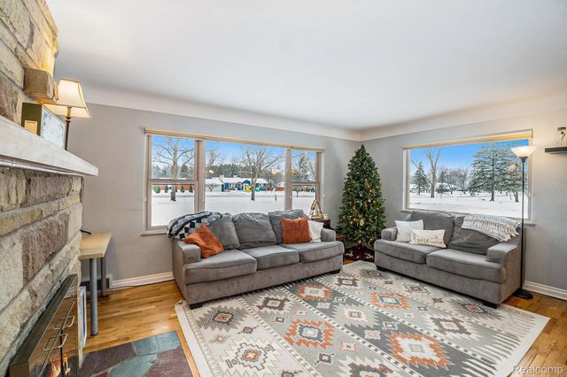 7545 Porter Road, Grand Blanc, MI 48439