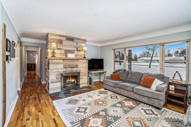 7545 Porter Road, Grand Blanc, MI 48439