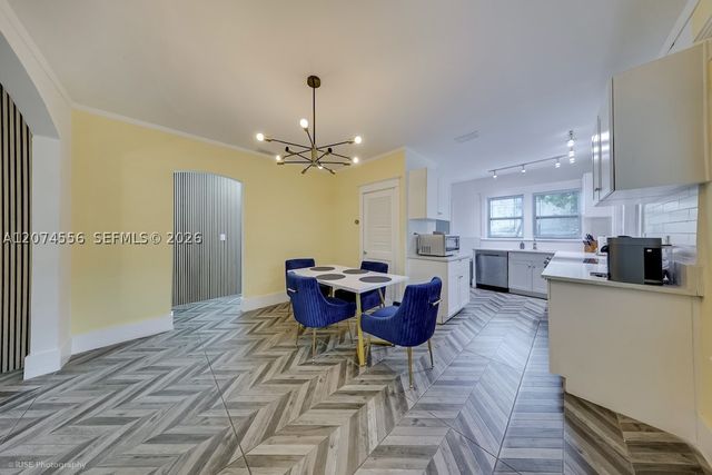 46 NE 43rd St, Miami, FL 33137