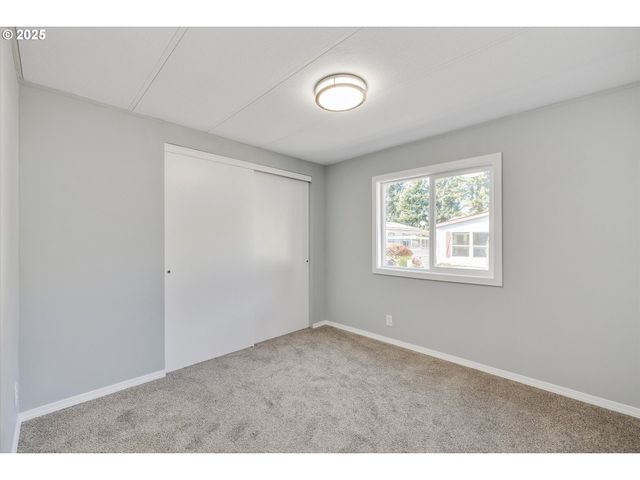 835 Se 1ST Ave 17, Canby, OR 97013