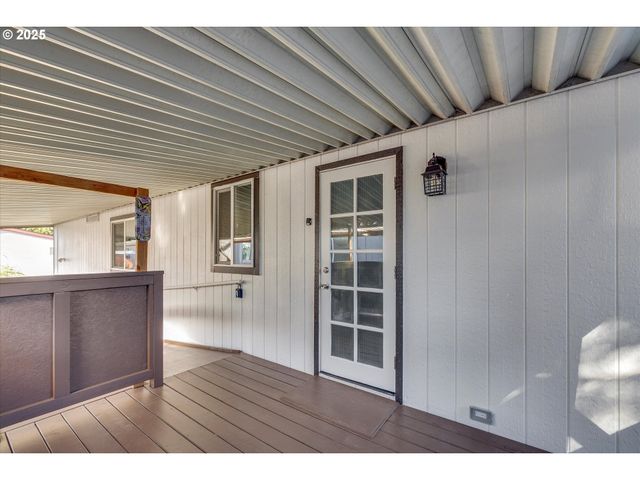 835 Se 1ST Ave 17, Canby, OR 97013