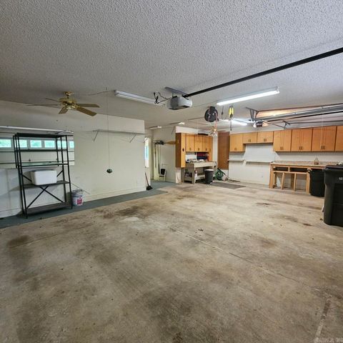 127 Cifuentes Way, Hot Springs Village, AR 71909