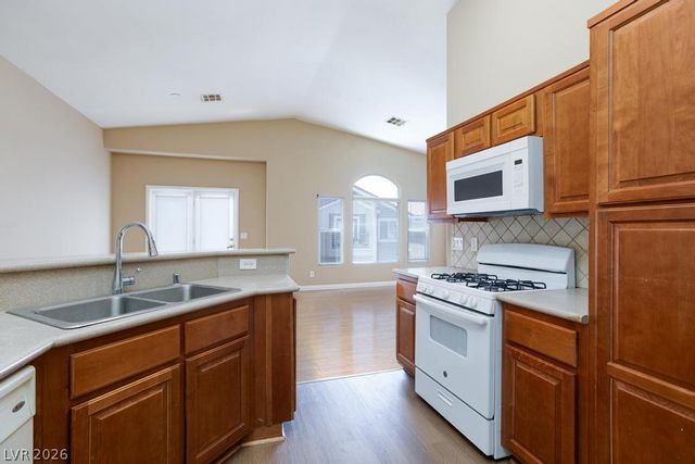 8800 Horizon Wind Avenue 101, Las Vegas, NV 89178