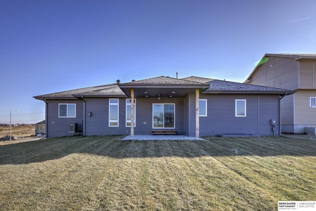 12029 Daniell Road, Bellevue, NE 68123