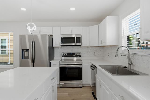 918 Phillips St, Nashville, TN 37208