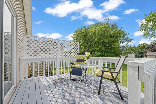 59 Long Wood Drive, Greece, NY 14612