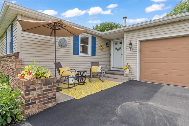 59 Long Wood Drive, Greece, NY 14612