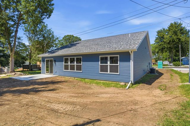 520 S Center Street, Waterloo, IN 46793