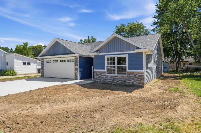 520 S Center Street, Waterloo, IN 46793