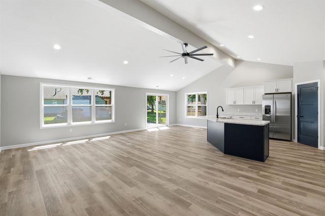 520 S Center Street, Waterloo, IN 46793